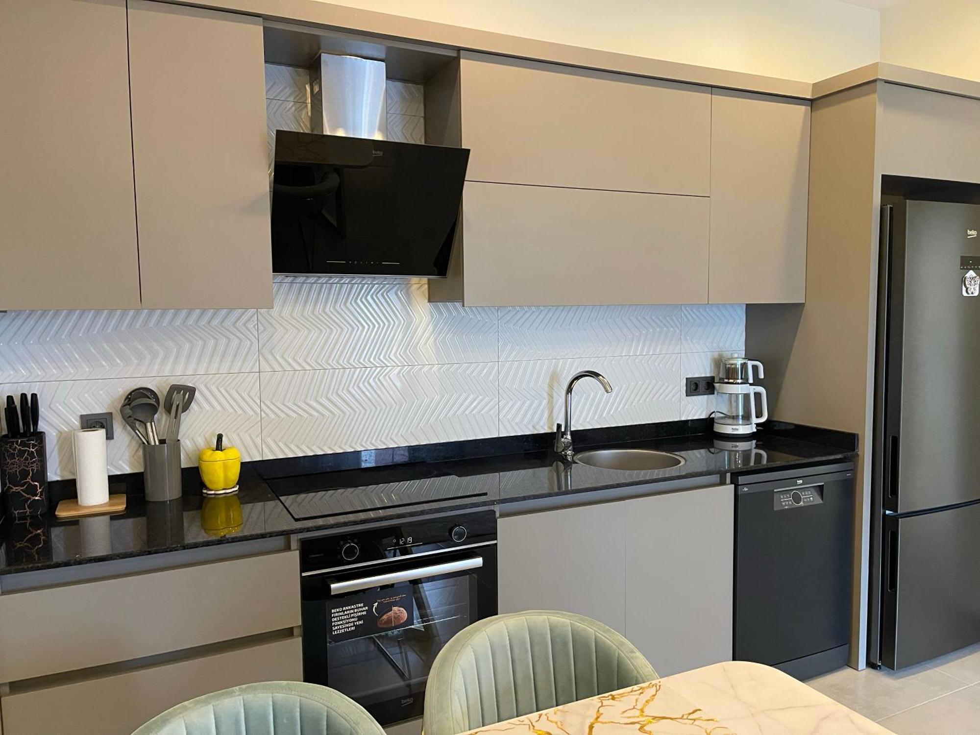 Sa Apartments! 300M To The Beach & Yekta Mall アランヤ エクステリア 写真