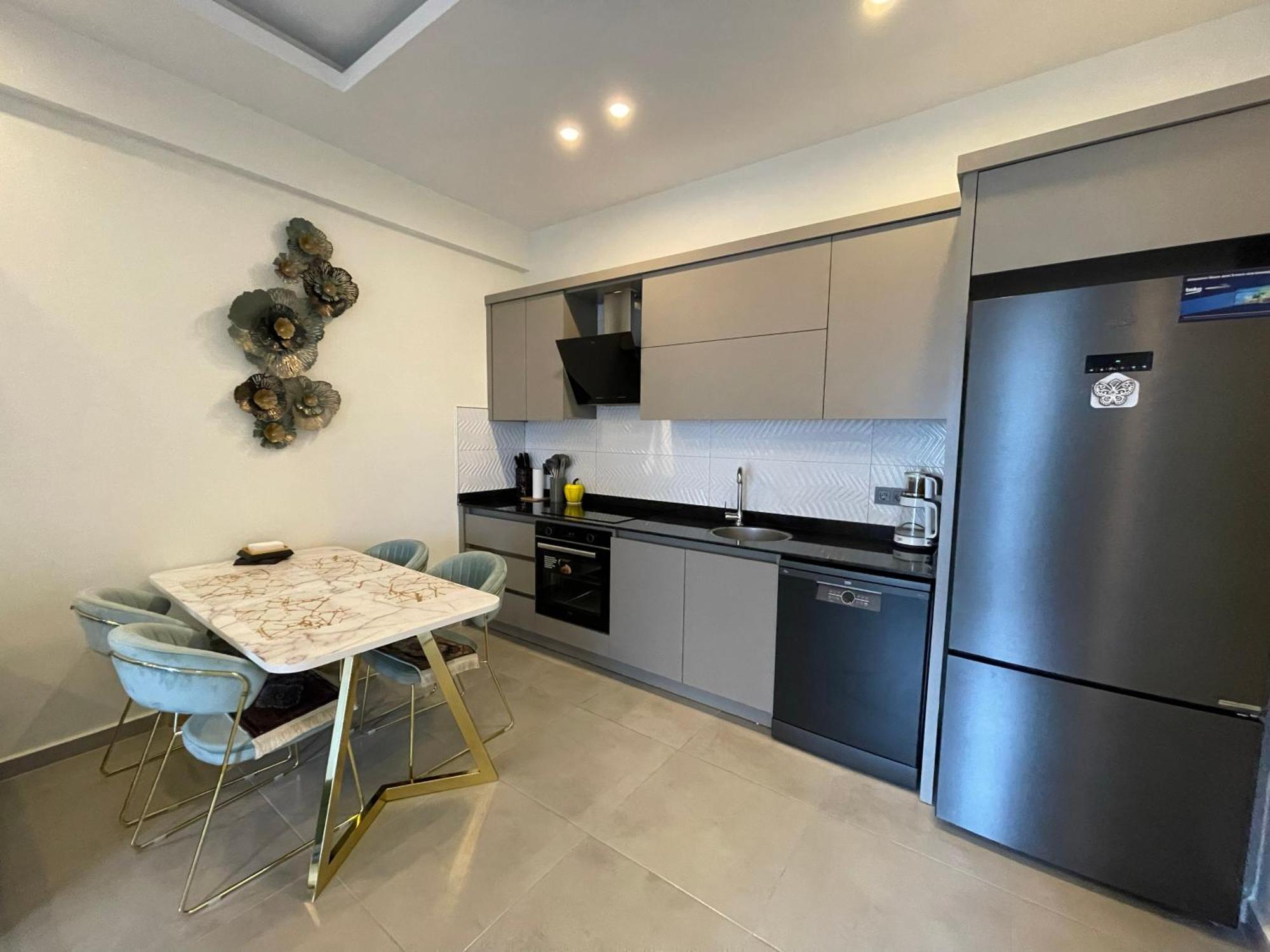 Sa Apartments! 300M To The Beach & Yekta Mall アランヤ エクステリア 写真
